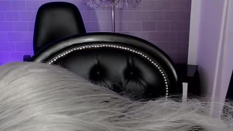 Alice in wonderland online show from February 18, 8:41 pm