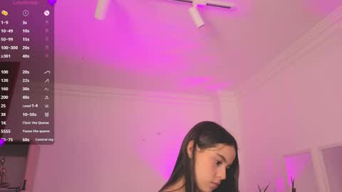 Alejandra online show from May 1, 11:26 am