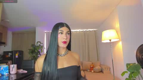 A L E J A N D R A online show from July 1, 7:44 pm