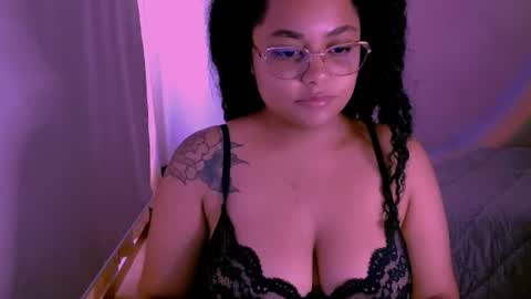 Alejandra  online show from July 24, 9:34 pm