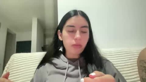 alejandraaa_ online show from March 18, 3:23 am