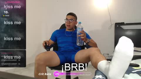 alejandrocock online show from April 28, 10:30 am