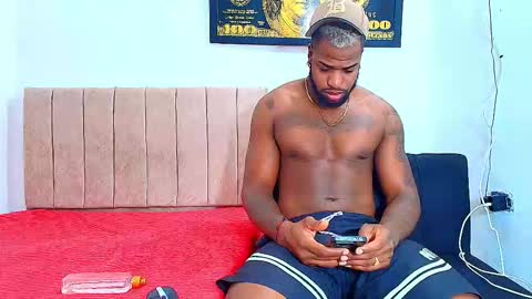 alejo_21cm online show from October 16, 9:31 am