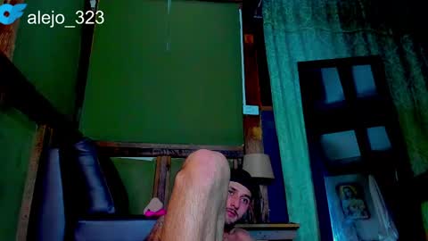 alejo_323__ online show from May 3, 2:17 am