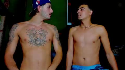 alejo_323__ online show from June 25, 5:12 am