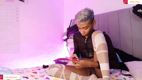 Snapshot of alejo_cute chatting on December 26, 1:18 am alejo_cute online show from December 26, 1:18 am