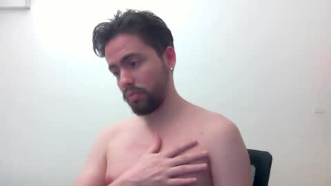 Snapshot of alejo_shy chatting on October 22, 2:04 am alejo_shy online show from October 22, 2:04 am