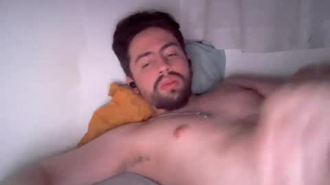 Snapshot of alejo_shy chatting on October 25, 11:16 pm alejo_shy online show from October 25, 11:16 pm