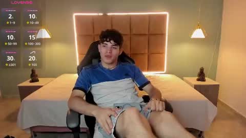ALejoo Saenz online show from June 14, 2:24 am