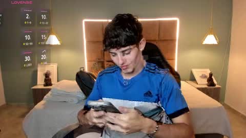 ALejoo Saenz online show from May 1, 3:55 am
