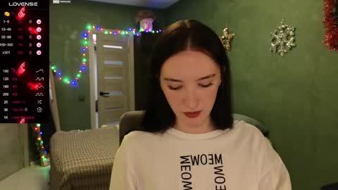 Alena online show from December 6, 8:01 pm