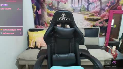 ALESKA  online show from April 25, 1:41 pm
