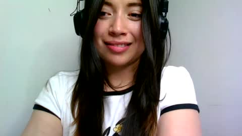 QUEEN OFF MILk  IM BACK  15 NOV online show from July 25, 2:20 am