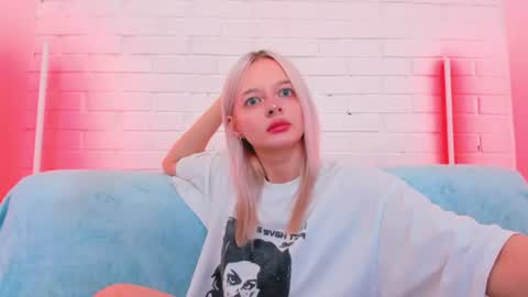 alessakiss online show from June 26, 2:06 am
