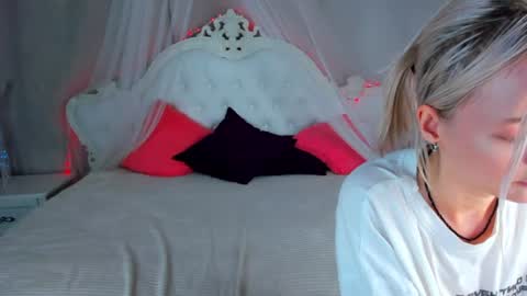 alessakiss online show from June 28, 9:49 am