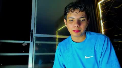 Alessandro online show from June 18, 4:40 am