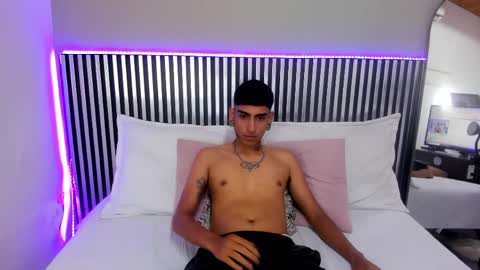 Alessandro  online show from May 3, 1:50 pm
