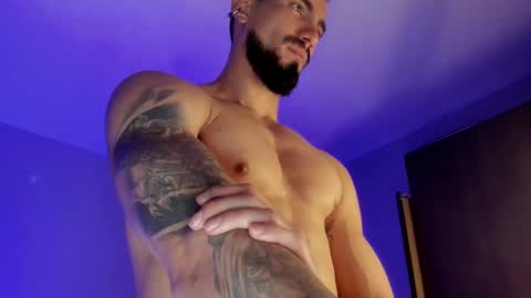 Kciqu3  Independent model online show from January 26, 3:38 am