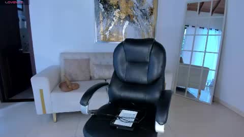 ALESSA ROMERO  online show from July 7, 8:02 pm