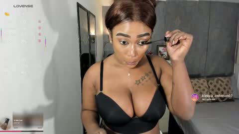 Yy  online show from October 3, 1:04 am