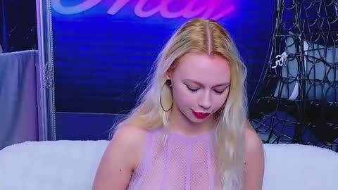 alessiacroft online show from April 24, 4:14 am