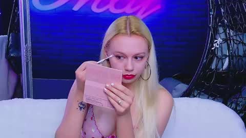 alessiacroft online show from April 29, 4:17 am