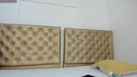 alessiiaa online show from November 18, 9:40 pm