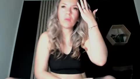 alesys69 online show from June 14, 10:23 pm