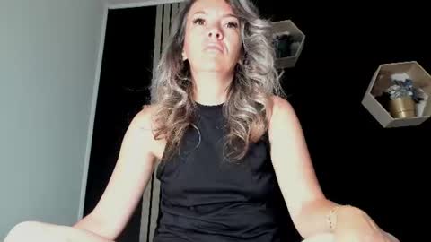 alesys69 online show from July 5, 4:15 am
