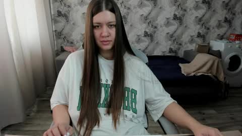 Aletta Oushen online show from May 1, 9:03 am