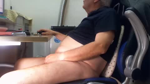 alex47100 online show from December 11, 9:19 am