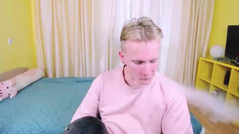 Snapshot of alex__sweet chatting on September 20, 11:35 am your Alex online show from September 20, 11:35 am