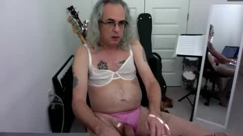 alex_boycd online show from November 3, 4:30 pm