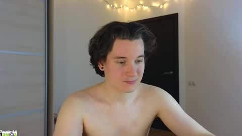 FAVORITE online show from February 26, 5:42 pm