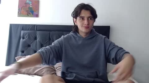 alex_connorr online show from March 6, 3:24 pm