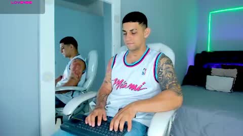 alex online show from July 30, 12:17 pm