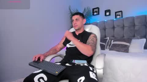 alex online show from July 20, 1:02 pm
