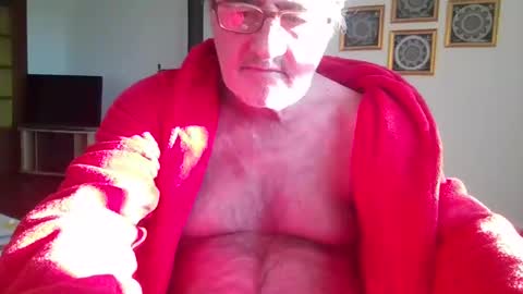 Alex online show from December 3, 8:44 am