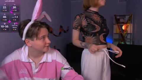 alex online show from October 31, 8:59 am