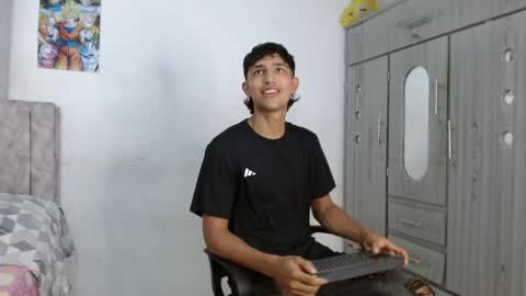 alex online show from March 28, 8:54 pm