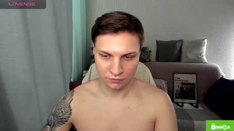alex_milson online show from June 21, 5:14 am