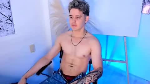 Alex  online show from June 10, 8:08 pm