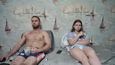 Snapshot of alex_sarah_sex chatting on September 16, 7:17 pm Alex and Sarah online show from September 16, 7:17 pm