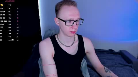 alex_silent online show from April 30, 9:03 am