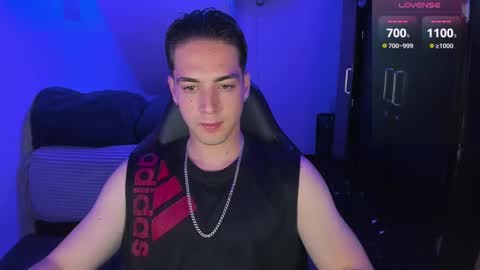     online show from March 1, 10:42 pm