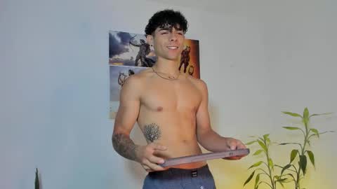 x   online show from March 8, 5:39 pm