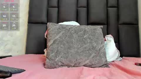 alexa__lopez online show from July 17, 8:00 pm