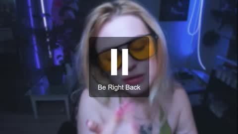 alexa_pirs online show from October 8, 9:43 pm