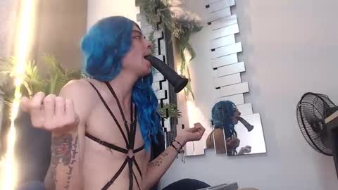 Alexa online show from December 4, 6:51 pm