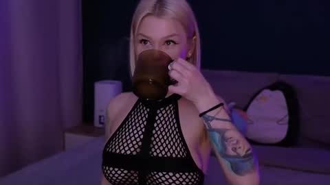 Alexa Mason online show from March 6, 1:37 am